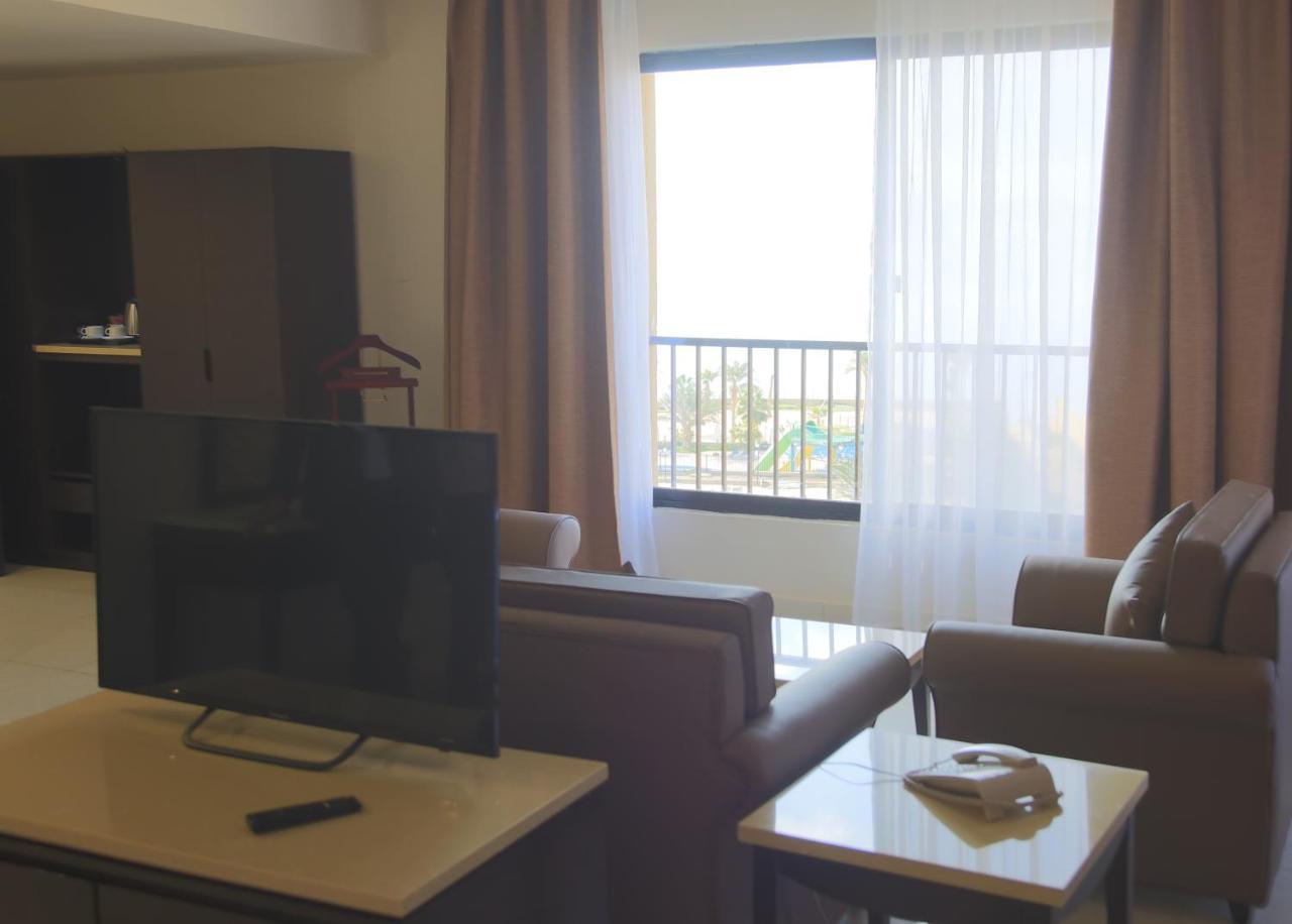 Grand East Hotel - Resort & Spa Dead Sea Sweimeh Oda fotoğraf