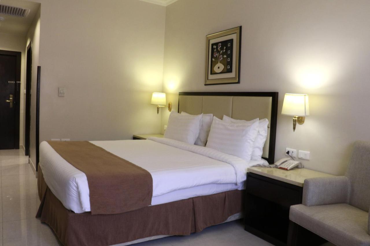 Grand East Hotel - Resort & Spa Dead Sea Sweimeh Oda fotoğraf